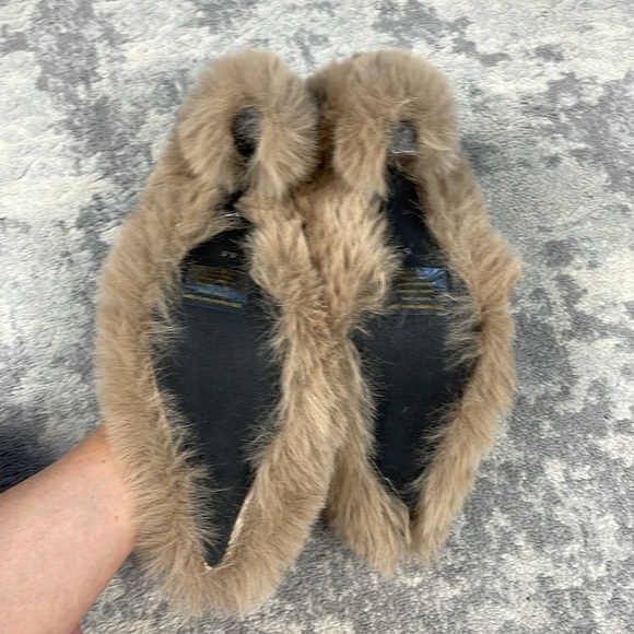 New Jeffrey Campbell Fluff MF Faux Fur Block Heel Mules Furry Beige Sz 5.5 - Picture 8 of 12